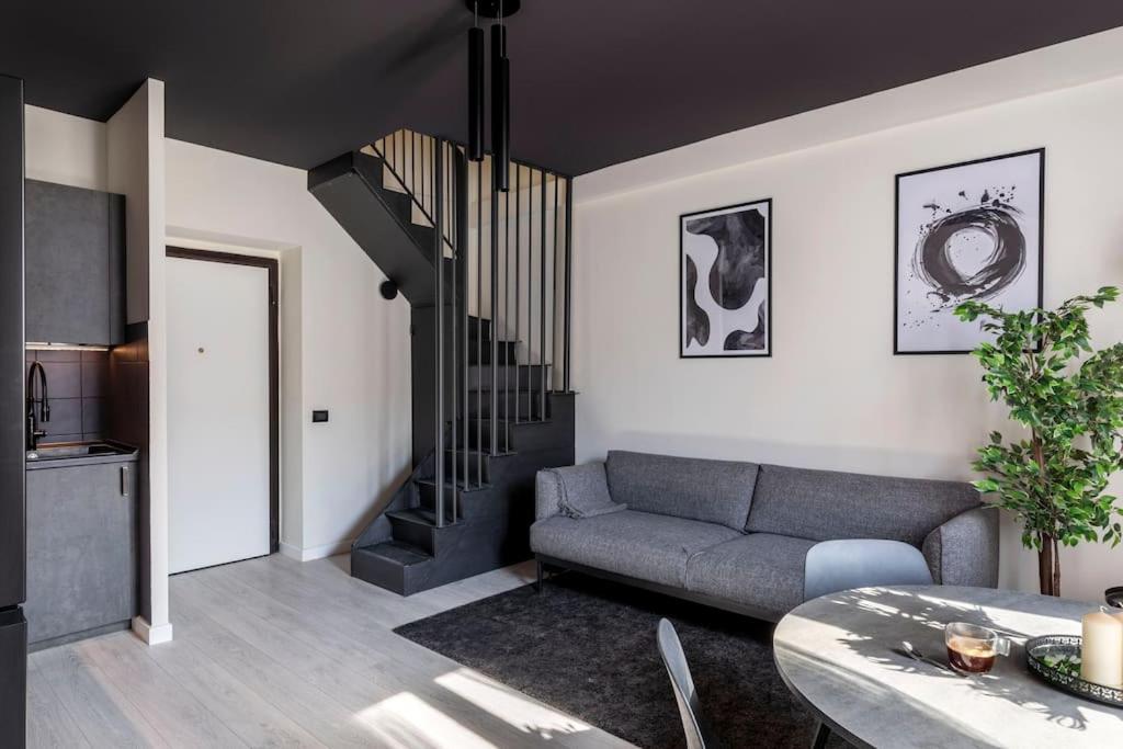 Stupendo Duplex In Centro A Milano Apartment Luaran gambar
